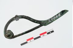 Foto von Bronzezweiknopffibel (NHMW-PRAE-024049)